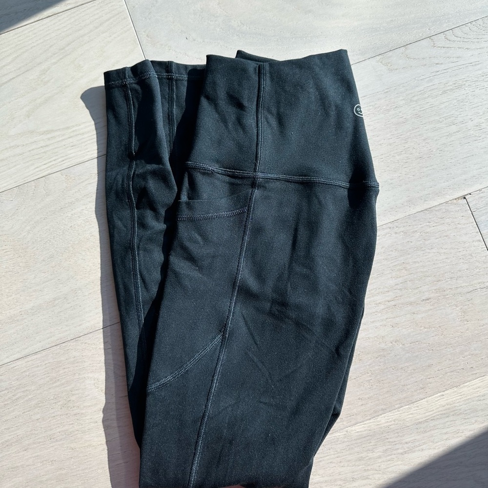 Gilly hicks leggings